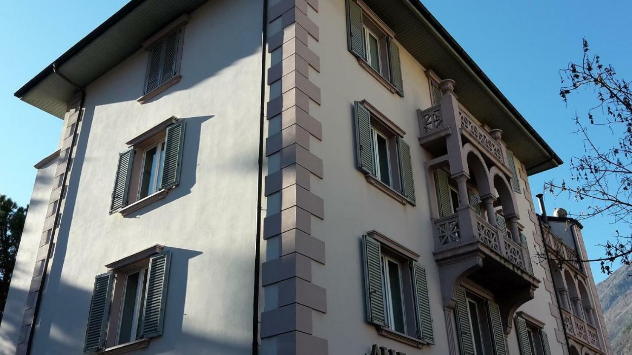 Bed And Breakfast Sweet Home Tirano Eksteriør bilde