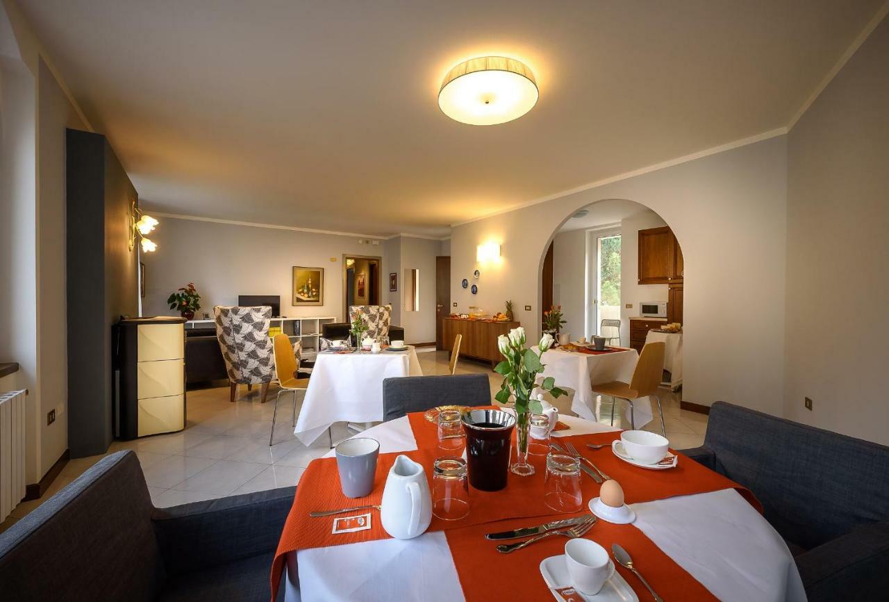 Bed And Breakfast Sweet Home Tirano Eksteriør bilde